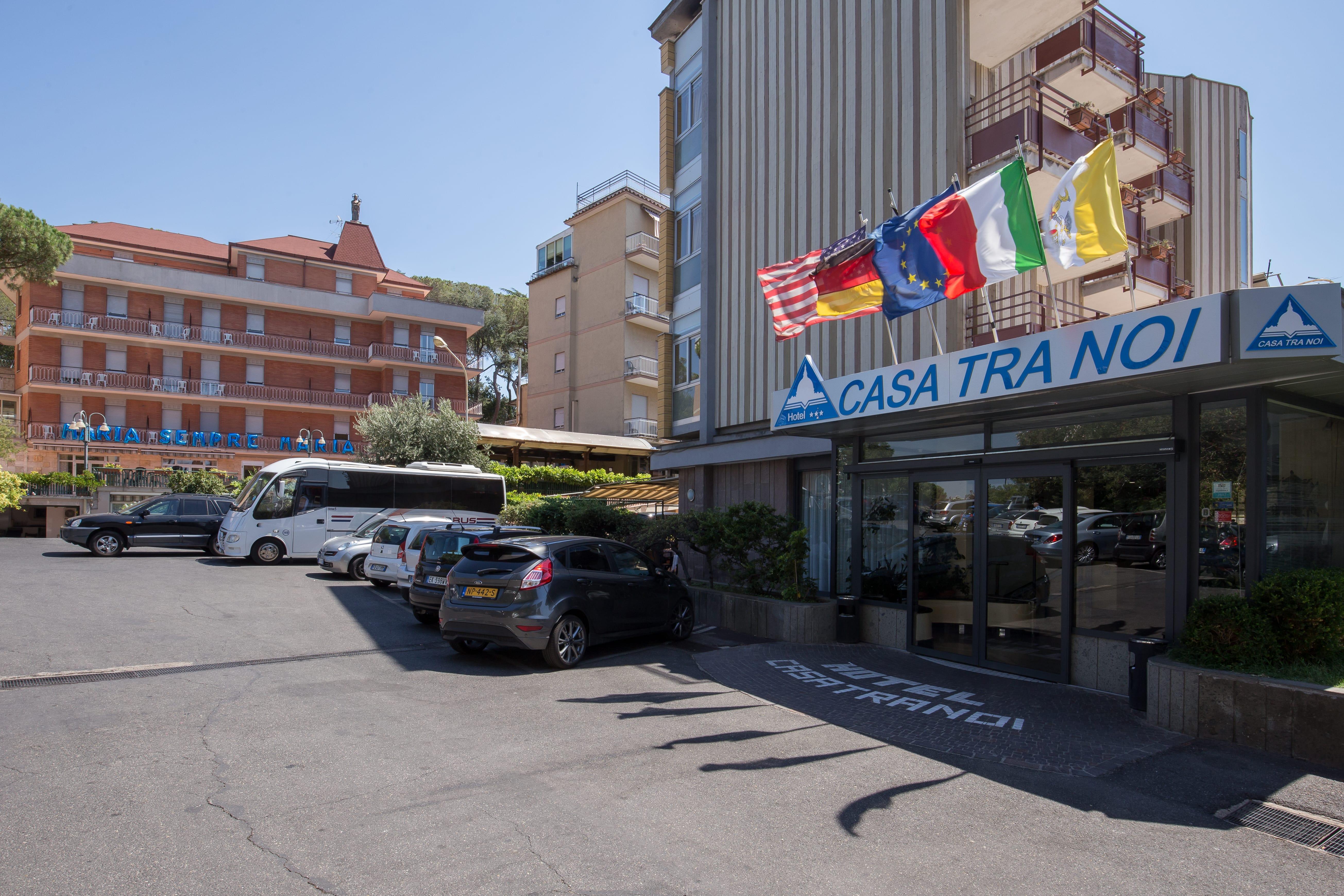 Hotel Casa Tra Noi Roma Exterior foto