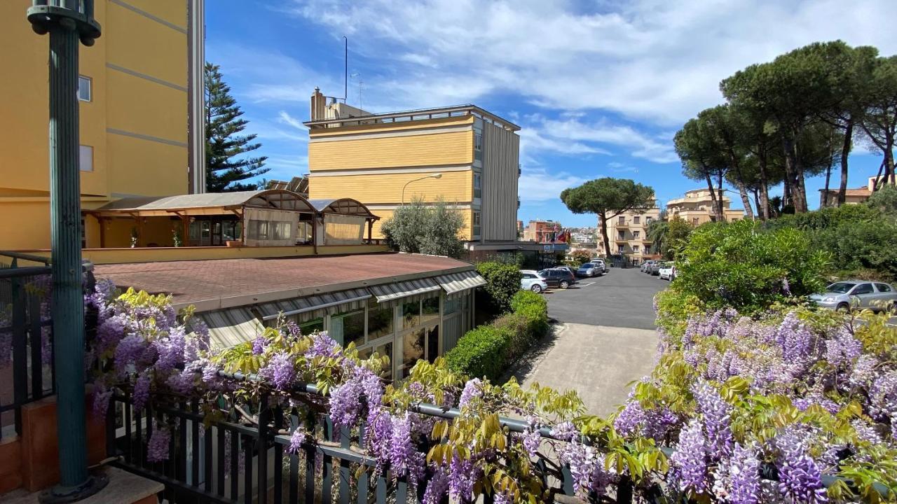 Hotel Casa Tra Noi Roma Exterior foto