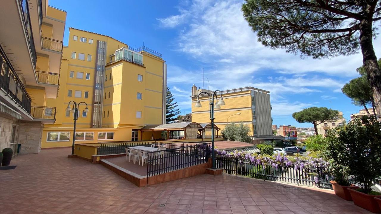 Hotel Casa Tra Noi Roma Exterior foto