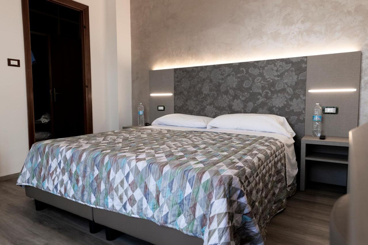 Hotel Casa Tra Noi Roma Exterior foto