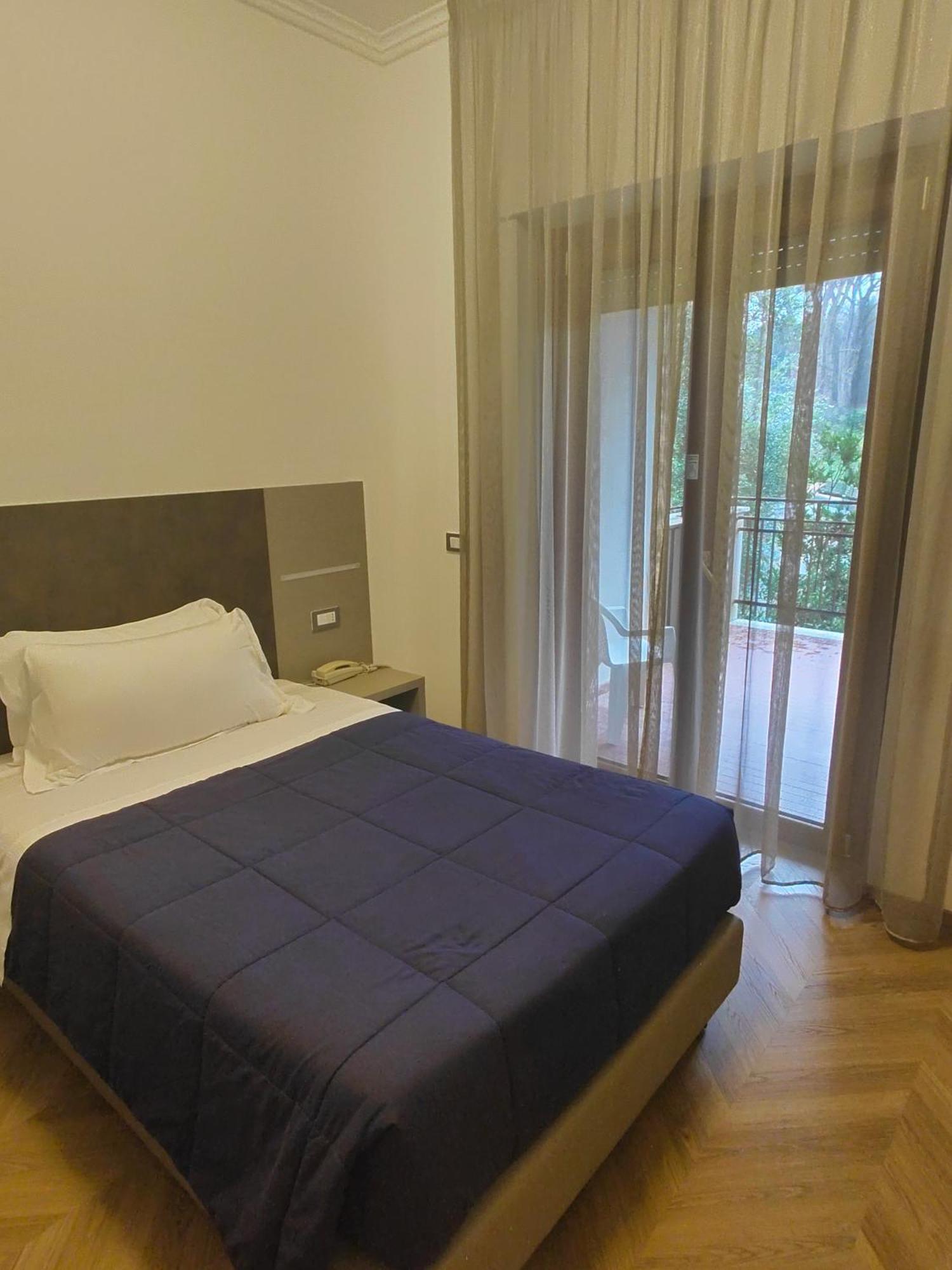Hotel Casa Tra Noi Roma Exterior foto