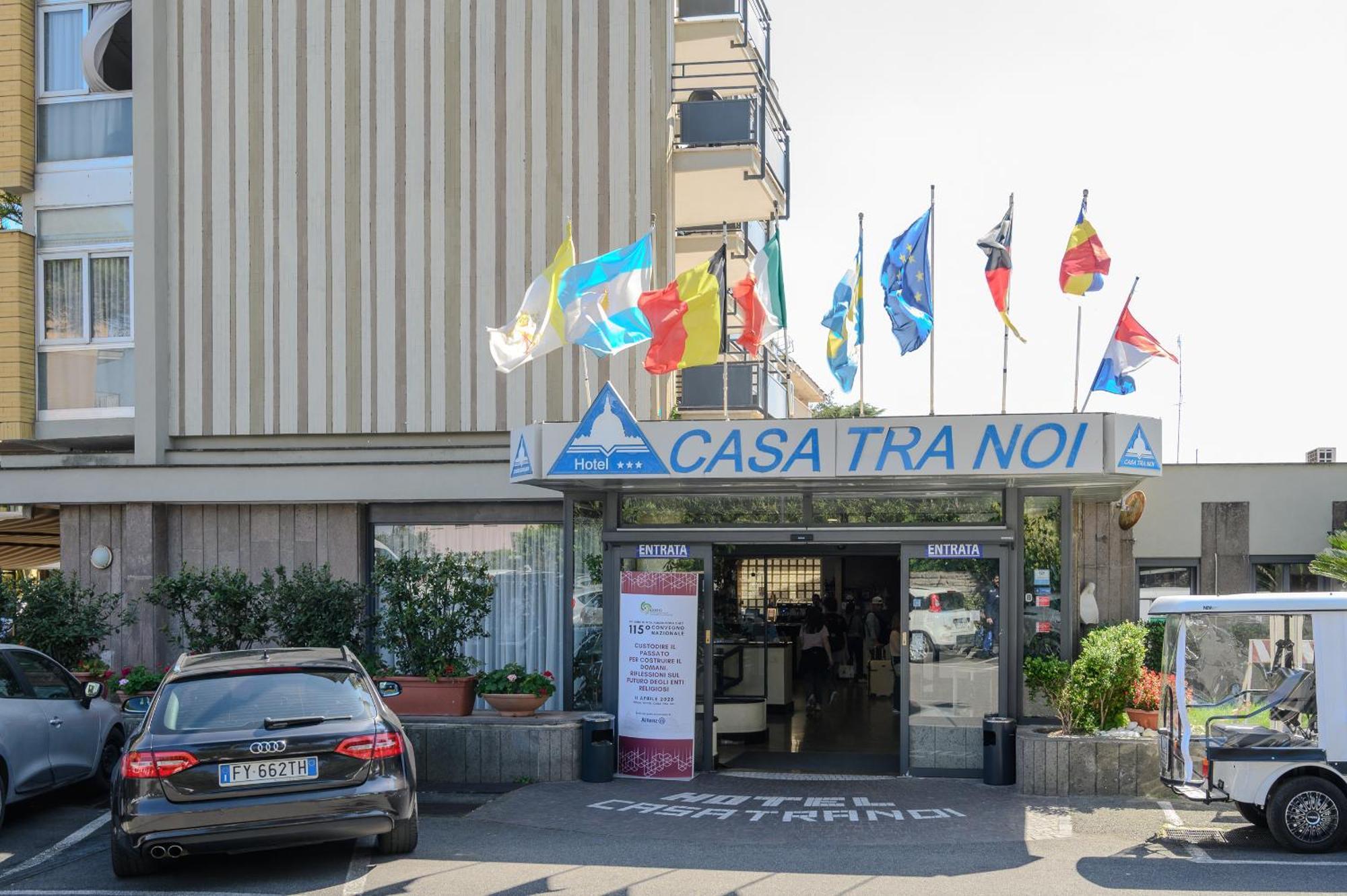 Hotel Casa Tra Noi Roma Exterior foto