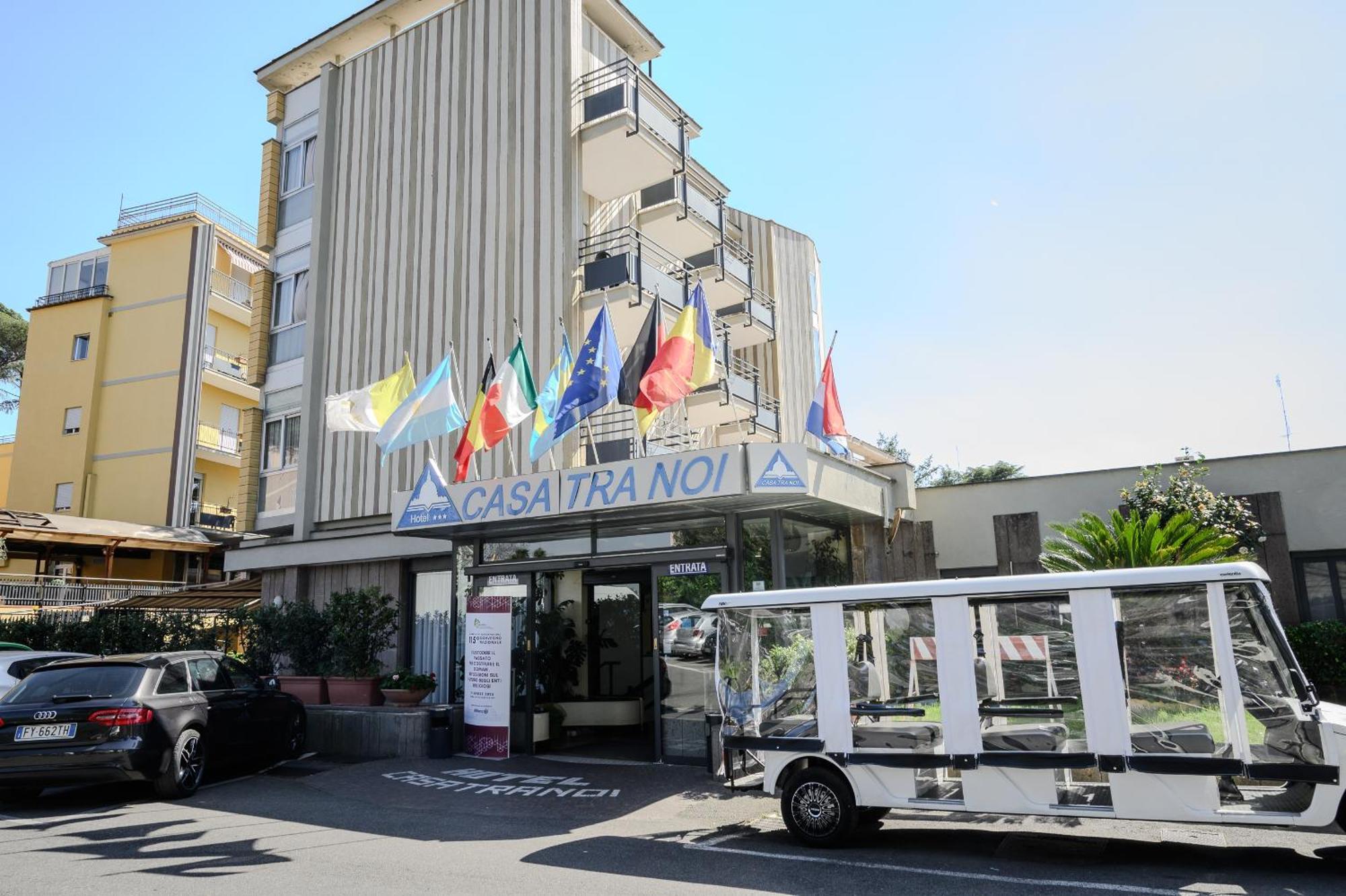 Hotel Casa Tra Noi Roma Exterior foto